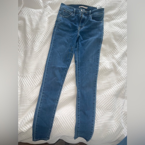 Levi’s jeans - Picture 1 of 2